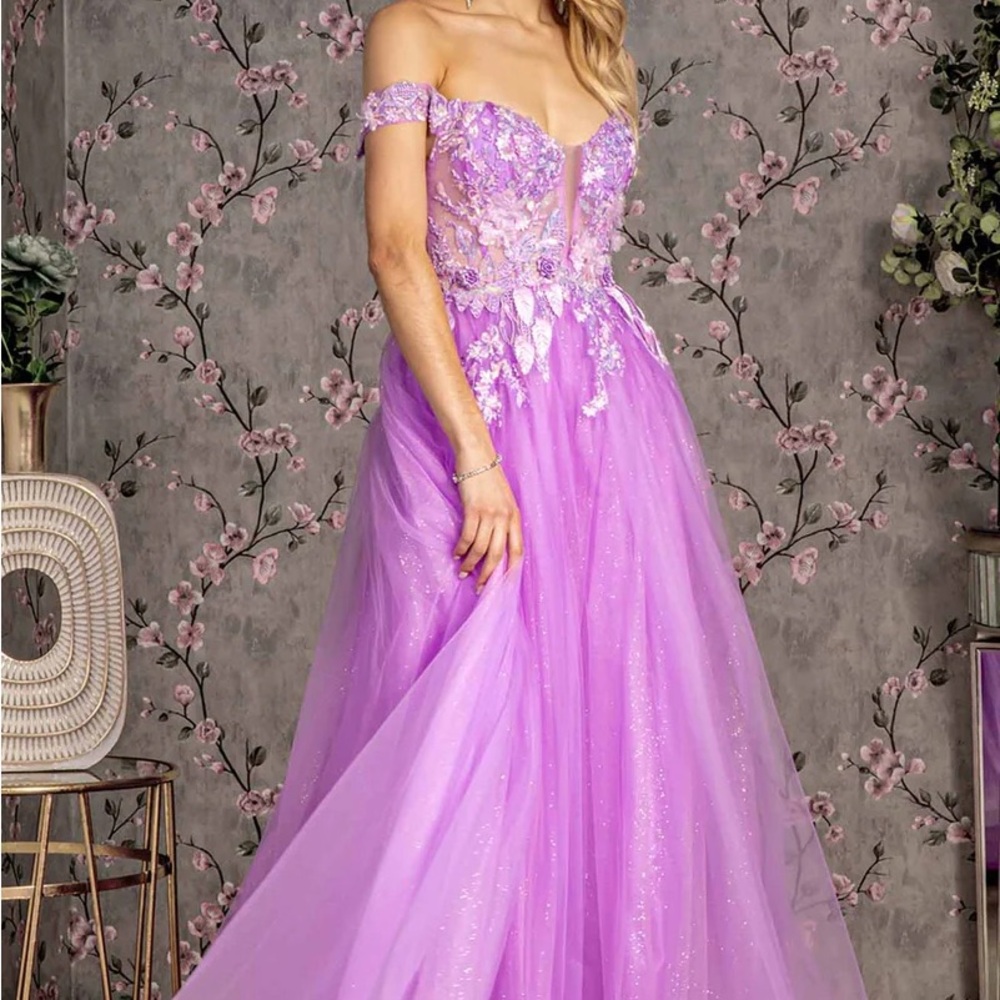 GLS Elegant Lavender Off-Shoulder Gown